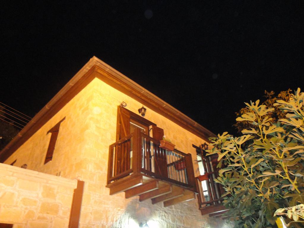 Magdalous House Guest House Arsos Exterior photo