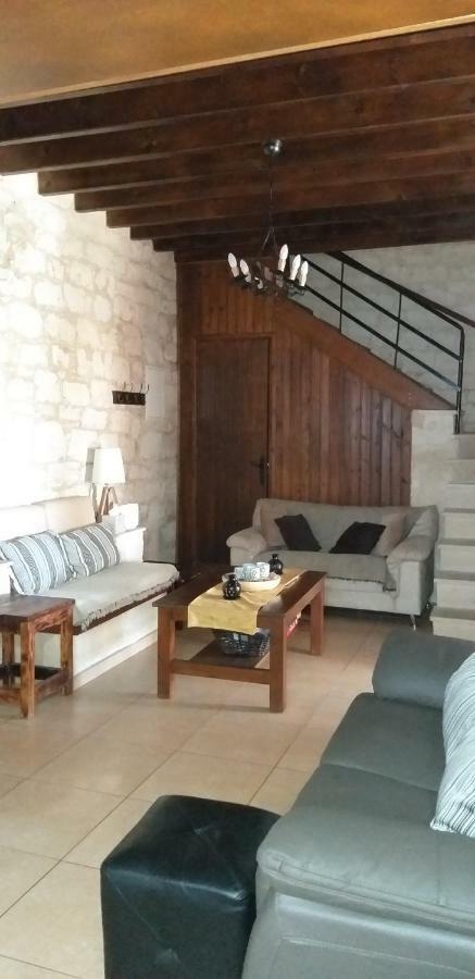 Magdalous House Guest House Arsos Exterior photo
